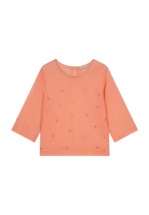Koraal linnen top met driekwartmouwen, voorzien van kleine bloemenborduursels en een ronde hals met een knoopsluiting aan de achterkant.