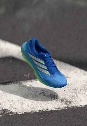 SUPERNOVA SOLUTION 3 - Scarpe da corsa su strada - lucky blue/silver-coloured metallic/lime burst