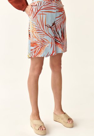 SZORI - Shorts - powder turquoise