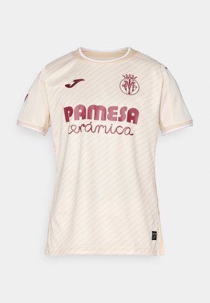 Bež majica za nogomet s dijagonalnim prugama, bordo sponzor "Pamesa cerámica", Joma logo i grb kluba Villarreal CF na prsima.