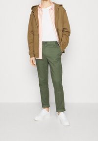 Tommy Jeans Chinos - olive