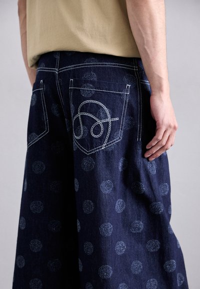Henrik Vibskov DART PANTS - Jean boyfriend - dark blue