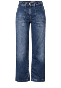Blaue Denim-Hosen mit weitem Bein, hoher Taille, zwei Fronttaschen und leicht verblasster Textur. Aus mittelschwerem Stoff gefertigt.