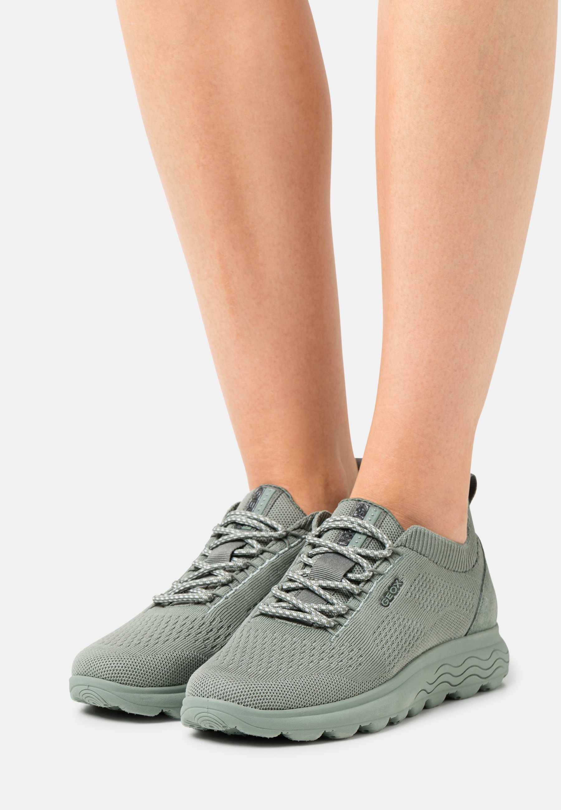 Geox SPHERICA - Sneakers laag - sage/Lichtgrijs - Zalando.nl