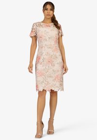 Apart Freizeitkleid - puder multicolor