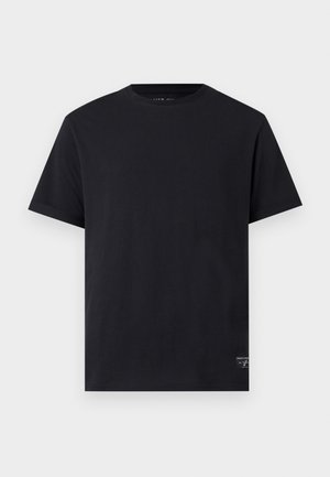 Pier One, TURN UP SLEEVES HEAVY WEIGHT LABEL TSHIRT - Basic T-shirt - black