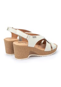 Pikolinos ARENALES  - Sandalias de cuña - nata