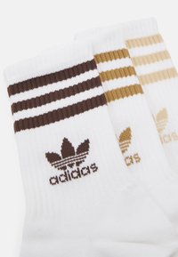 adidas Originals CREW  3 PACK - Zoknik - white/magic beige/brown desert/brown