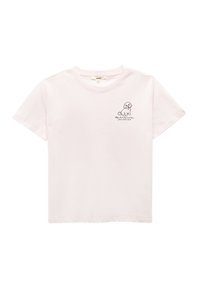 Camiseta de algodón de color rosa claro con cuello redondo, mangas cortas y una pequeña ilustración de un perro negro con texto en el área del pecho izquierdo.