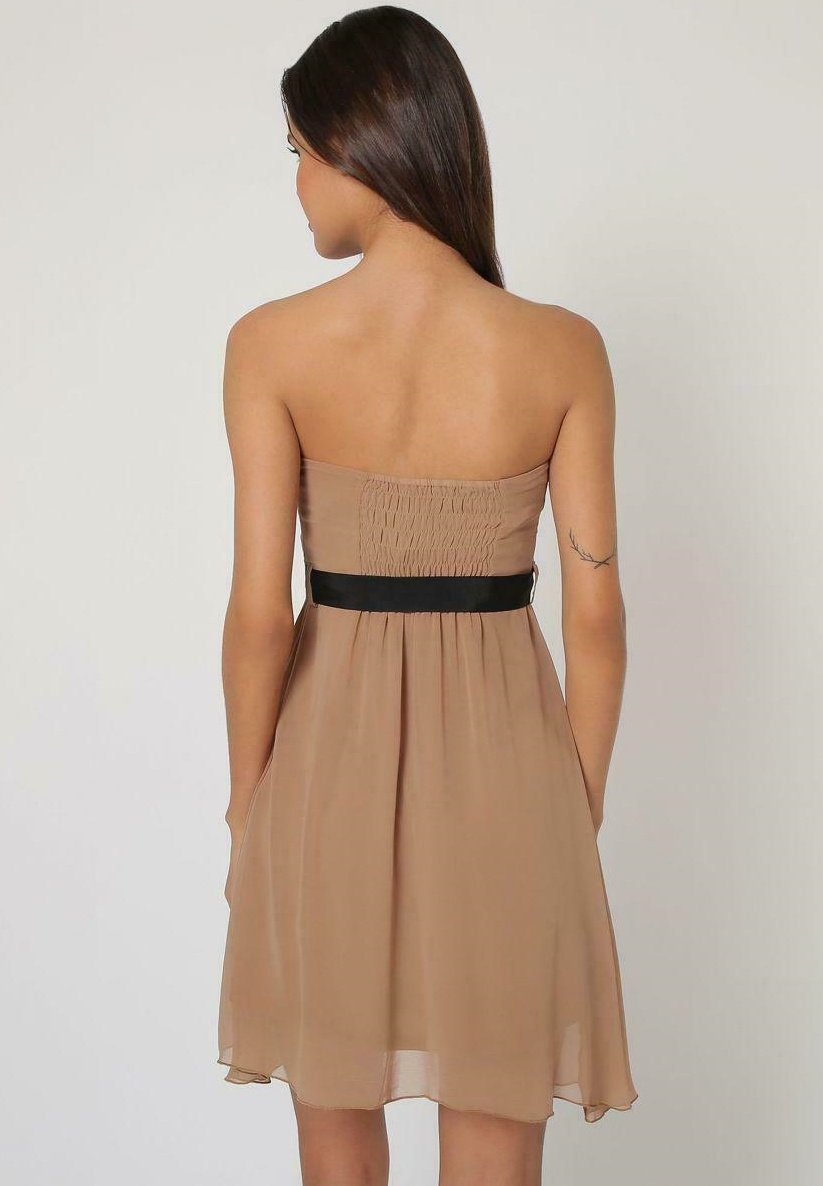 Vestidos de cóctel outlet con 75%* de descuento | Zalando Privé ES