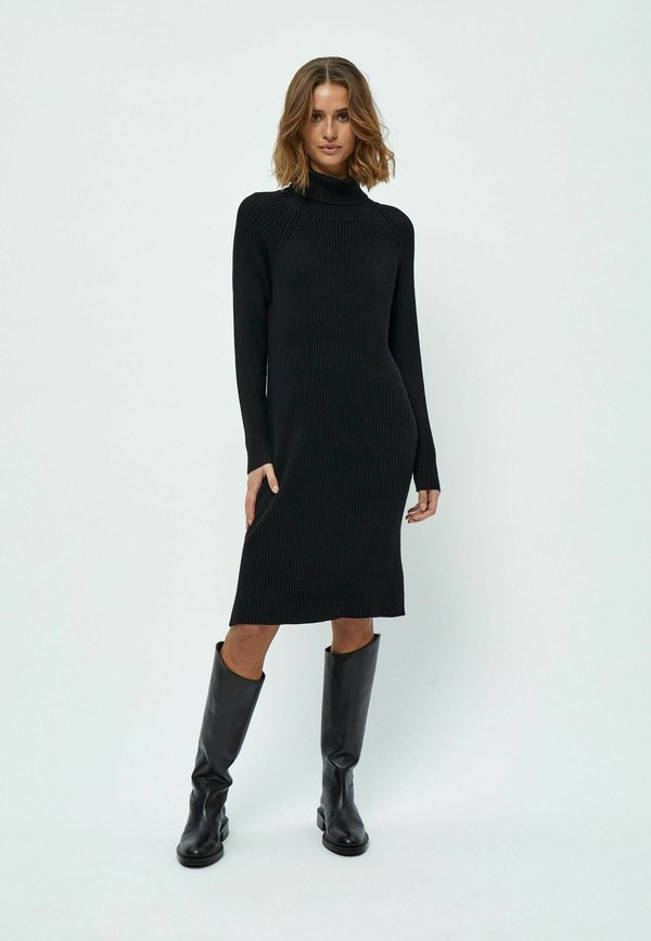 MSAVA TURTLENECK - Strickkleid