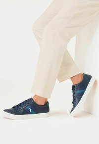 Next STRIPE STAG TRAINERS - Tenisky - navy blue