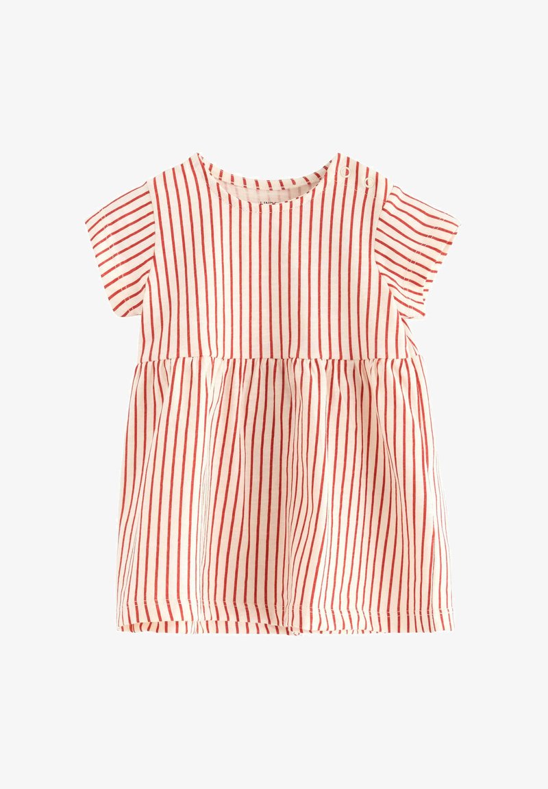 Bomulds kjole med korte ærmer, prydet med lodrette røde striber på en hvid baggrund, samlet nederdel og rund halsudskæring med trykknapper.