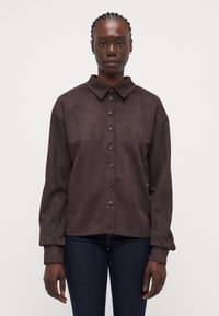 ONLY Tall ONLRINEA BUTTON SHIRT - Overhemdblouse - chocolate torte