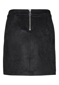 Jupe en suédine noire avec une fermeture éclair frontale, présentant une texture lisse et une silhouette droite, conçue pour un look ajusté.