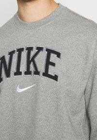 Nike Sportswear Sweatshirt - dark grey