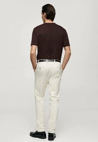 Mango Tricou basic - brown