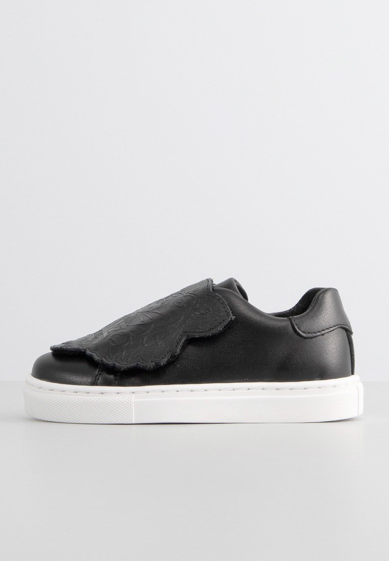 Sneakers low