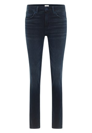 Tmavomodré džínsy so slim fit strihom, so stredne vysokým pásom, piatimi vreckami a jemným vyblednutím pozdĺž nohavíc. Obsahujú zips a gombíkovú légou.