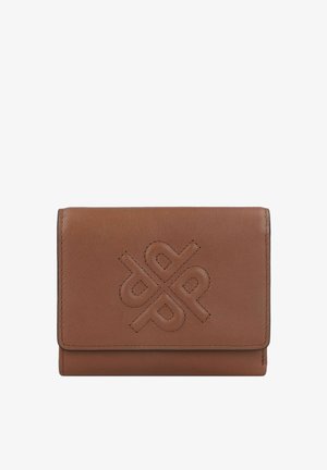 Portefeuille en cuir marron avec un design géométrique en relief, doté d'une fermeture à rabat et de coutures visibles le long des bords.