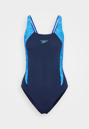 Marineblauwe Speedo eendelig badpak met heldere blauwe zijpanelen met witte abstracte lijnpatronen.
