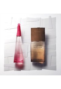 Issey Miyake WOOD&WOOD EAU DE PARFUM INTENSE - Parfum
