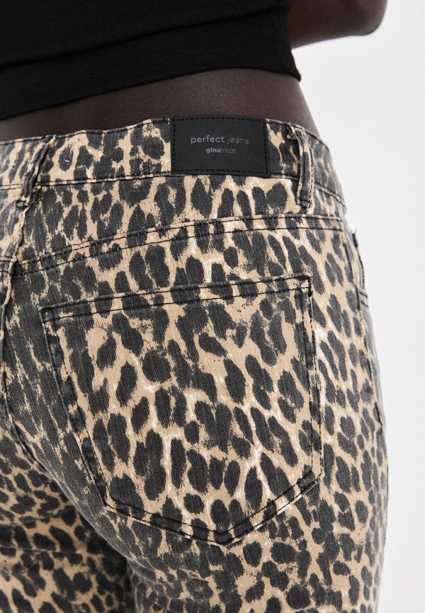 LEOPARD - Bootcut jeans3