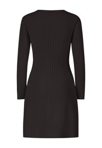 Robe noire côtelée à manches longues, coupe décontractée et encolure ronde. La texture présente des rayures verticales sur toute la surface.