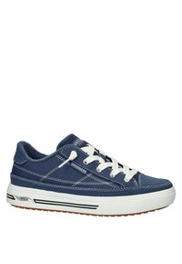 Blauwe canvas sneakers met witte veters, witte rubberen zool en lichtbruine traction. Bevat stikseldetails en 'Skechers' merk op de zijkant.