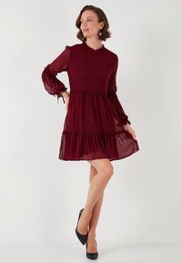 LELA REGULAR FIT - Koktel haljina / svečana haljina - bordeaux