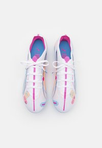 Puma ULTRA 5 MATCH VOL. UP FG/AG - Scarpe da calcio per terreni duri - white/luminous blue/poison pink/fizzy melon