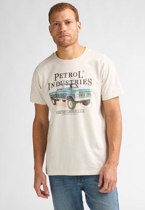 - T-shirt z nadrukiem