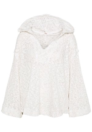 Weißer gestrickter Kapuzenpullover mit lockeren Ärmeln und dezenten, mehrfarbigen Sprenkeln im gesamten Stoff.