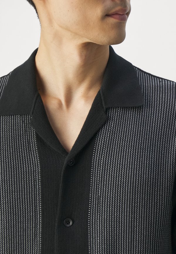 HARVEY CAMP - Shirt3