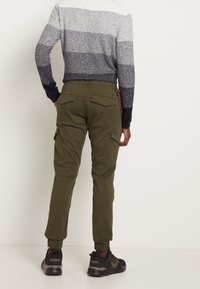 TOM TAILOR DENIM Kapsáče - olive