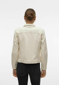 Vero Moda VMZORICA - Chaqueta vaquera - ecru