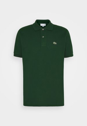 Ciemnozielona koszulka polo wykonana z bawełny, z klasycznym kołnierzykiem, zapięciem na dwa guziki oraz małym haftowanym logo na piersi.