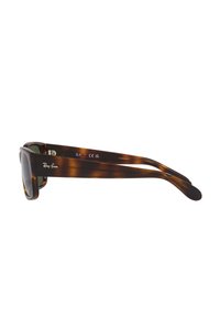 Occhiali da sole Ray-Ban con montatura tartarugata, lenti scure e un design elegante. Caratteristiche includono un logo sulla stecca e una texture liscia.