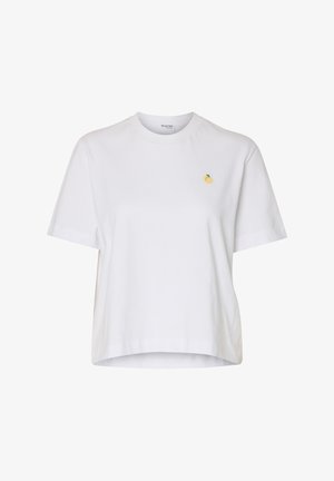 Hvit kortermet bomull T-skjorte med en liten broderi av gul og grønn frukt på venstre brystområde, med en avslappet passform.