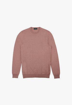 Sweater rose clair à col rond en tissu tricoté doux, présentant un ourlet et des poignets côtelés texturés, avec une coupe classique et décontractée.