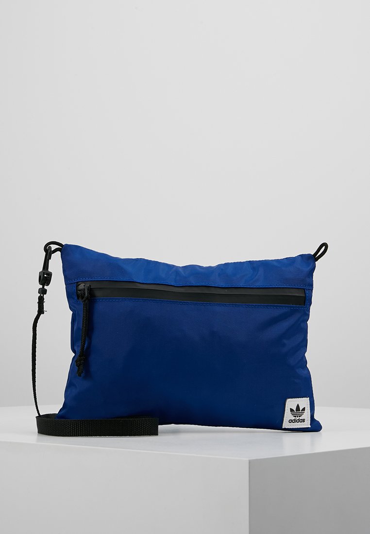 adidas simple pouch