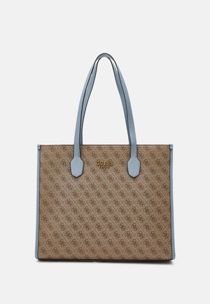 Sac fourre-tout beige avec un motif en diamant et un logo doré. Présente des poignées et des bordures bleues. Forme structurée, matériau synthétique.