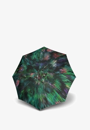 Parapluie compact avec un motif géométrique abstrait en vert, mêlant des teintes de vert foncé et des touches de rouge et de violet. Texture de tissu lisse.