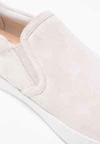 Clarks Instappers - light grey