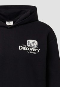Czarna bluza z kapturem wykonana z bawełny, z przednią kieszenią typu kangur. Na piersi znajduje się białe logo kanału Discovery. Okrągły dekolt.