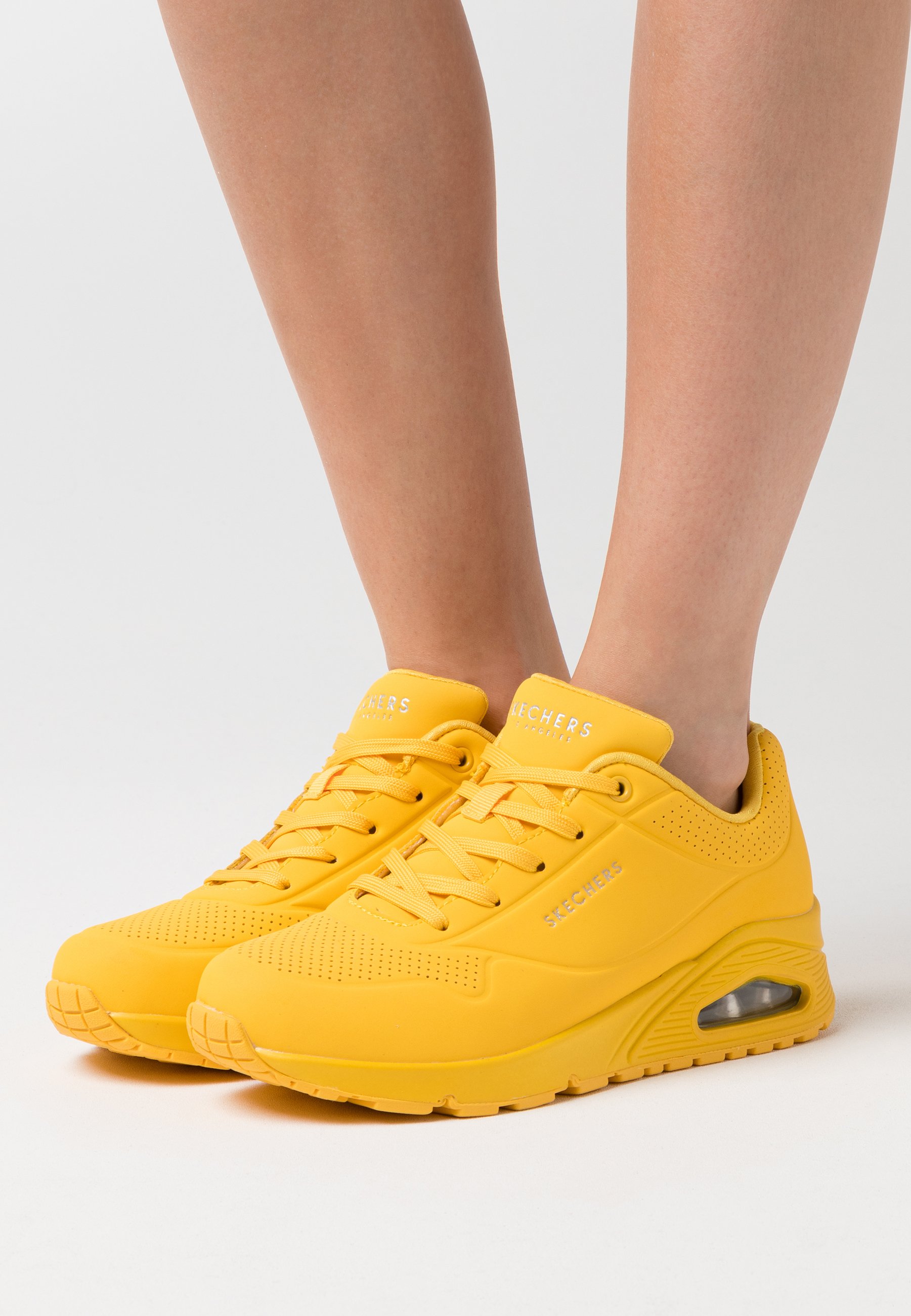 skechers jaune