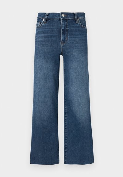 Široke kavbojke iz srednje modrega jeansa, z zadrgo in gumbom za zapiranje, petimi žepi ter subtilnimi detajli šivov.