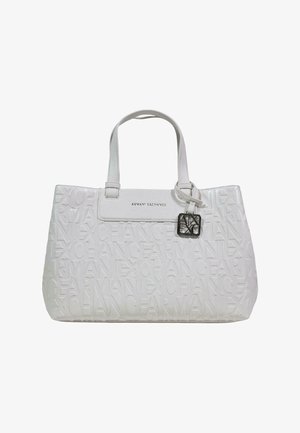 Borsa tote bianca Armani Exchange con motivo a logo in rilievo, doppie maniglie e un piccolo ciondolo in metallo a forma di logo appeso.
