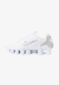 Nike Sportswear - W NIKE SHOX TL - Trainers - white/metallic silver/max orange Thumbnail Image 1