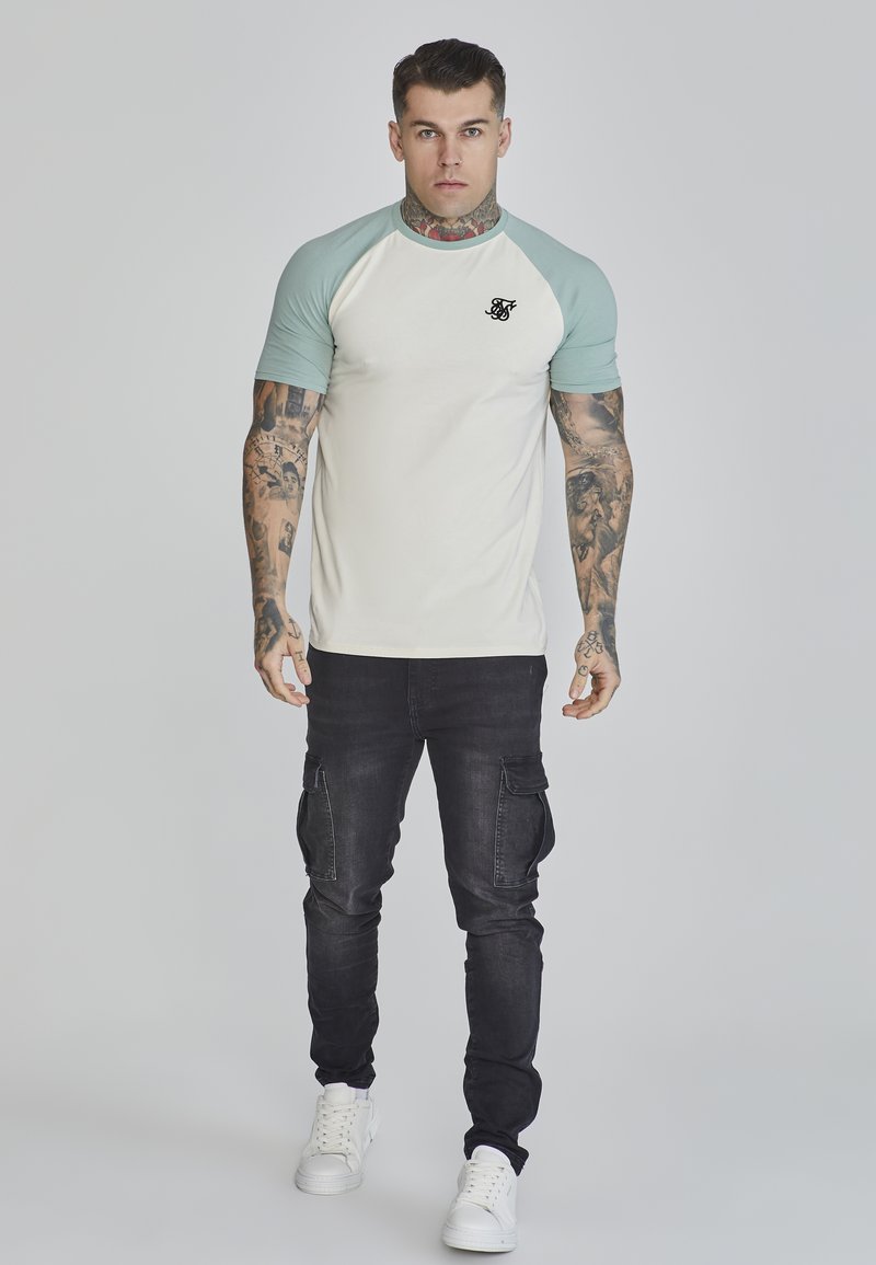 SikSilk T-shirt print crème SikSilk T-shirt print crème
